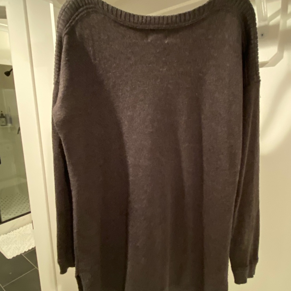 Sweater - Picture 2 of 3